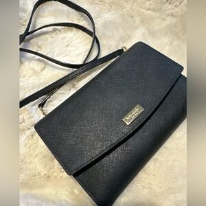Kate Spade Laurel Way Winni Crossbody
Black
